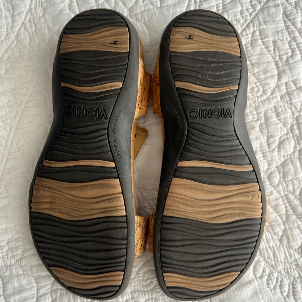 Vionic Cork Strap Sandals - image 5